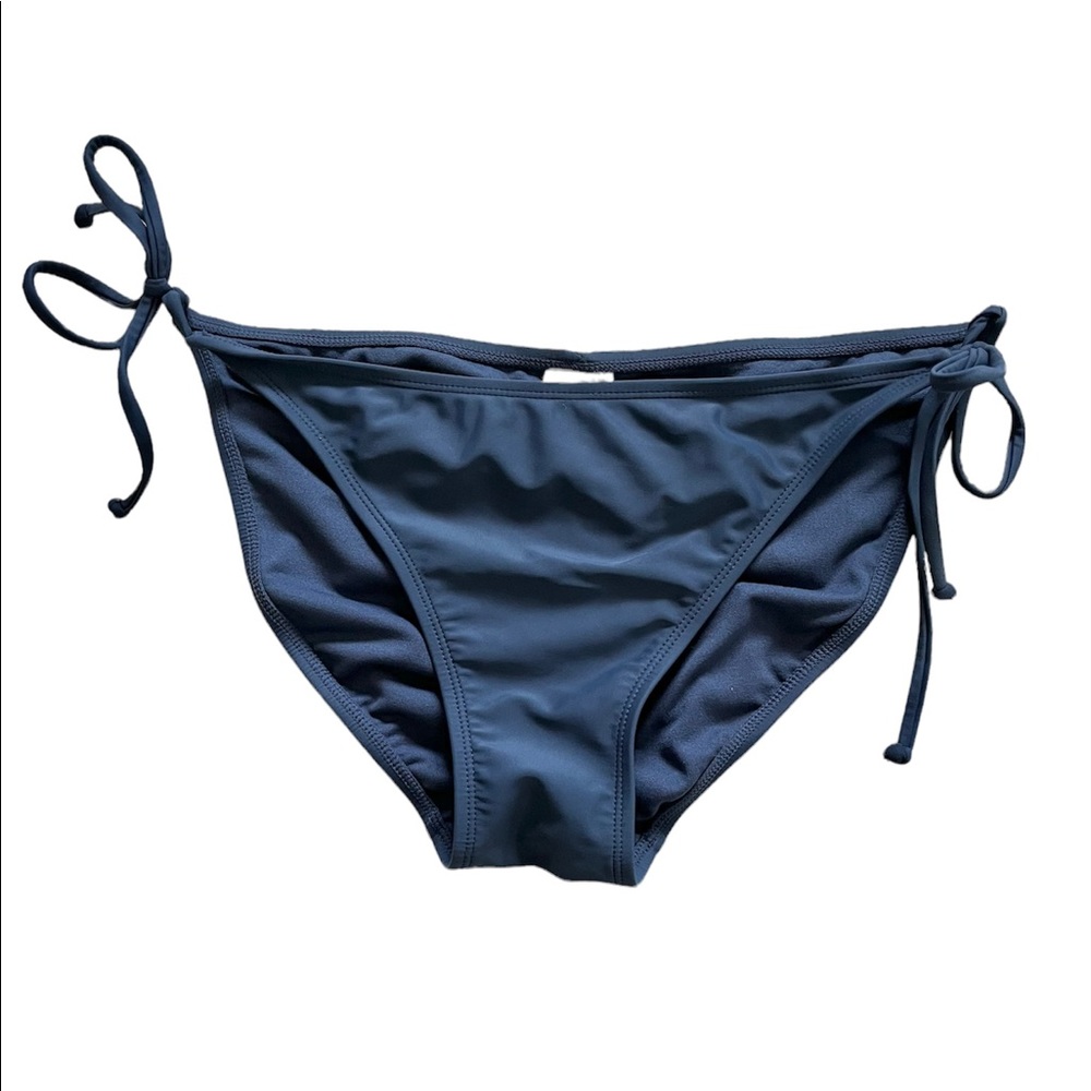 Xhilaration bikini bottoms woman’s size large blue cheeky gathering tie sides